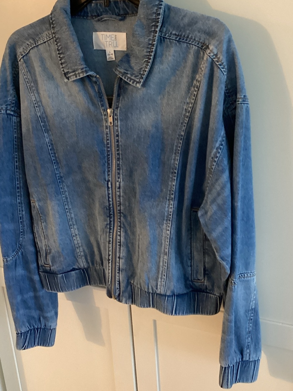 Time and Tru Medium Blue Denim Zip Jacket - Picture 3 of 3